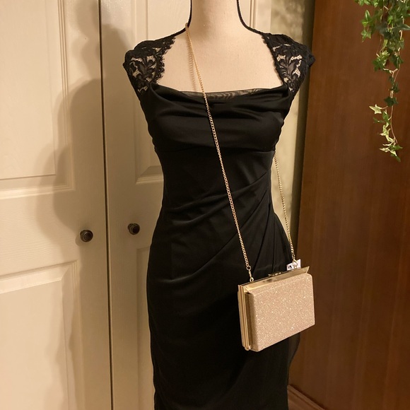 Expressions NYC gold crossbody/clutch evening bag - Picture 4 of 8